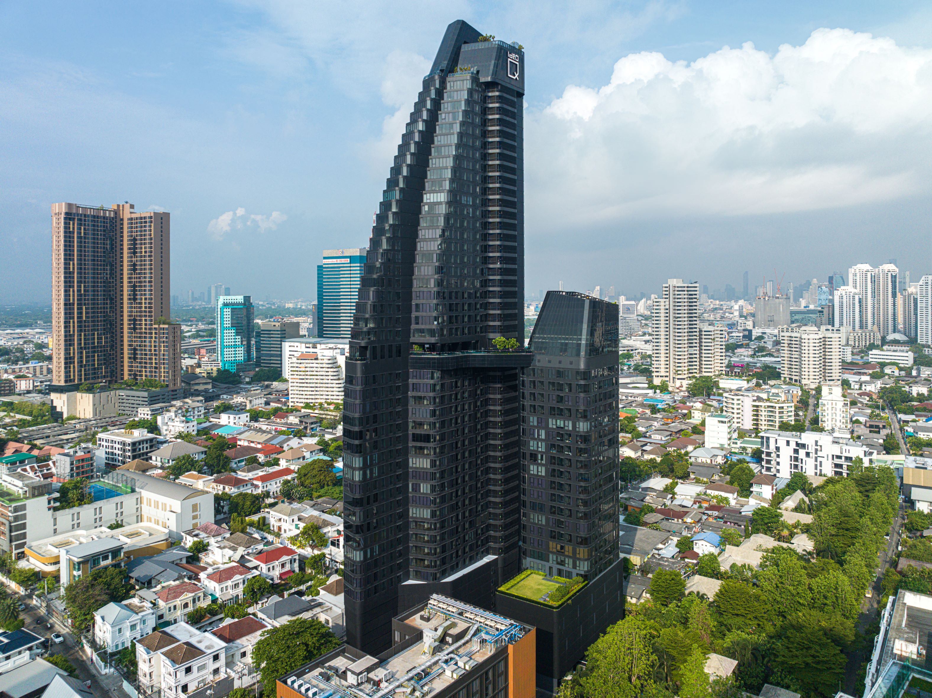 Ideo Q Sukhumvit 36 exterior