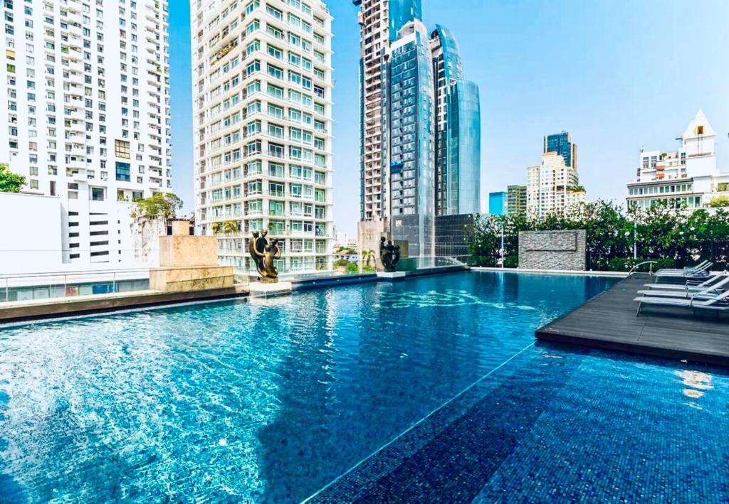 IVY Thonglor exterior