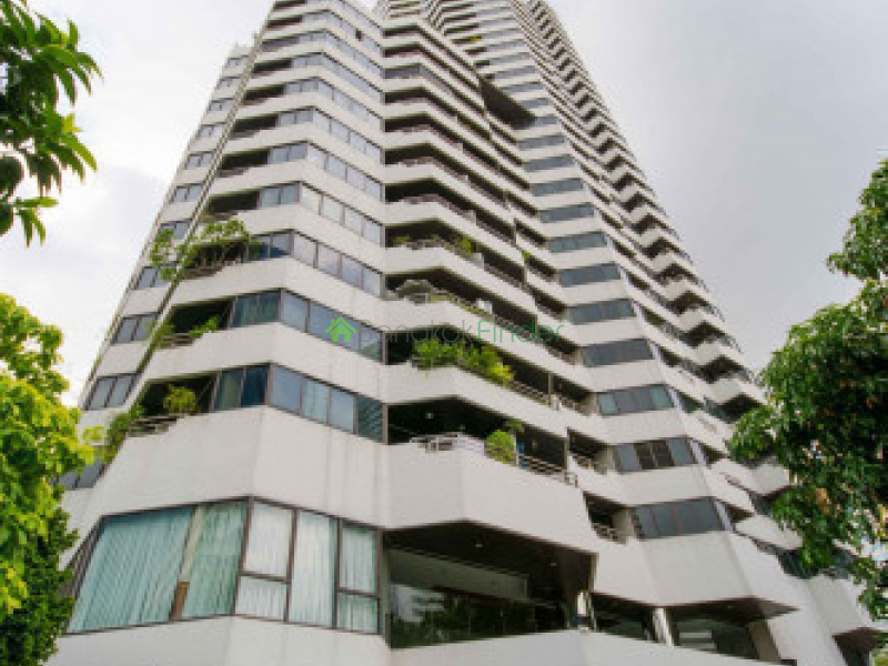 lake avenue 50 000 exterior