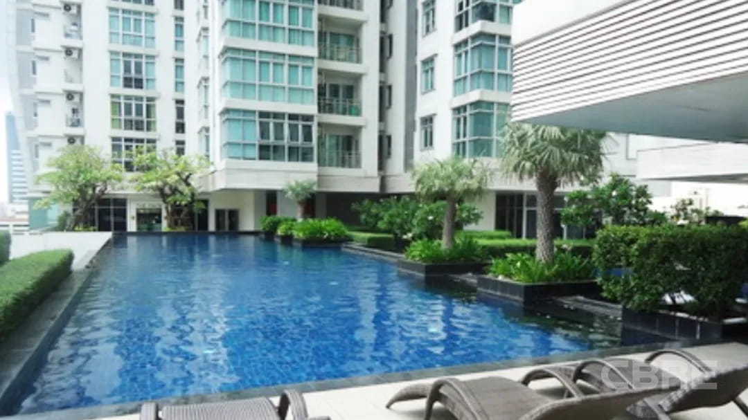 Nusasiri Grand exterior