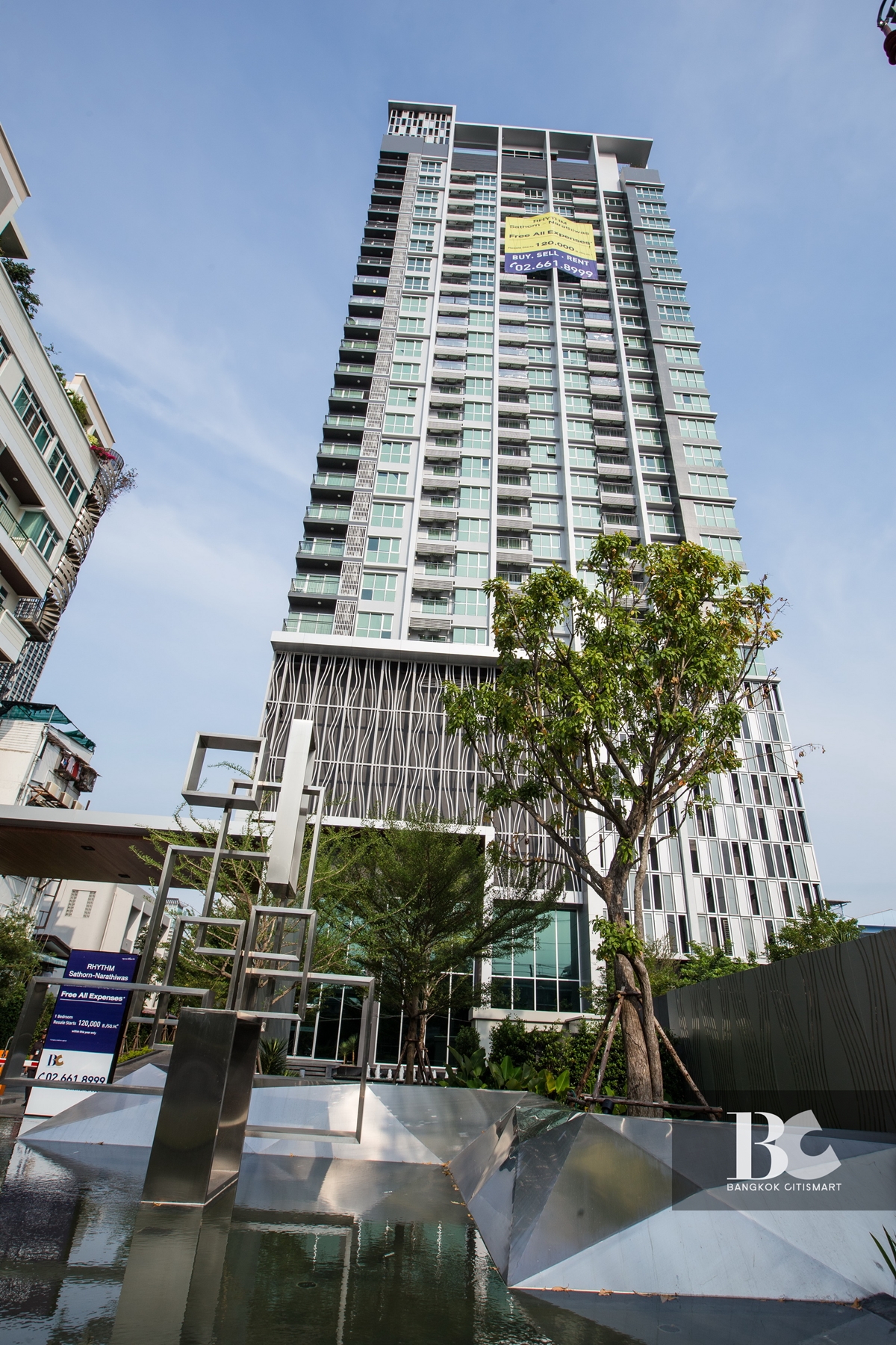 Rhythm Sathorn - Narathiwas exterior