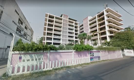 Swasdi Mansion exterior