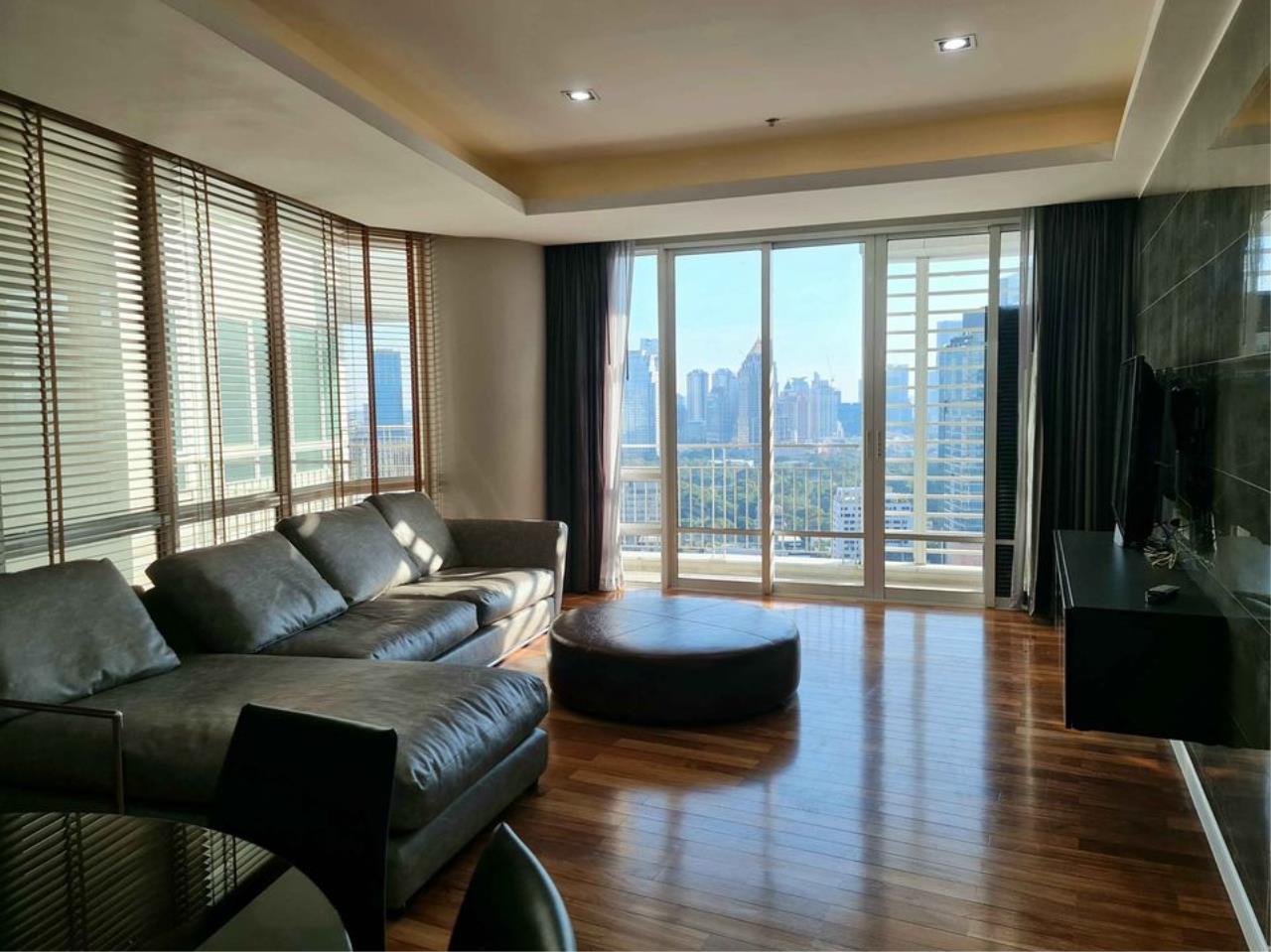 2 bedrooms 2 bathrooms baan radjaprasong for rent