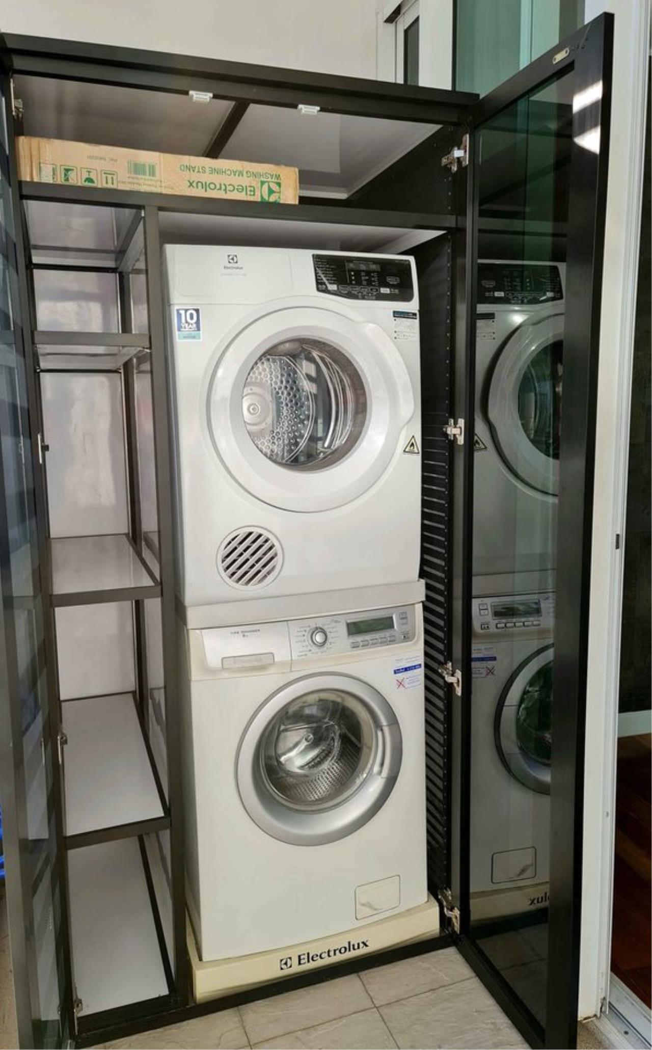 2 bedrooms 2 bathrooms baan radjaprasong for rent