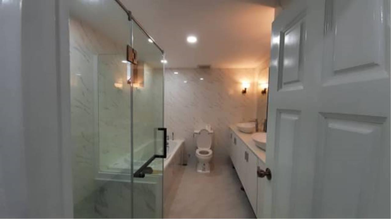 3 bedrooms 4 bathrooms ruamsuk condominium for rent