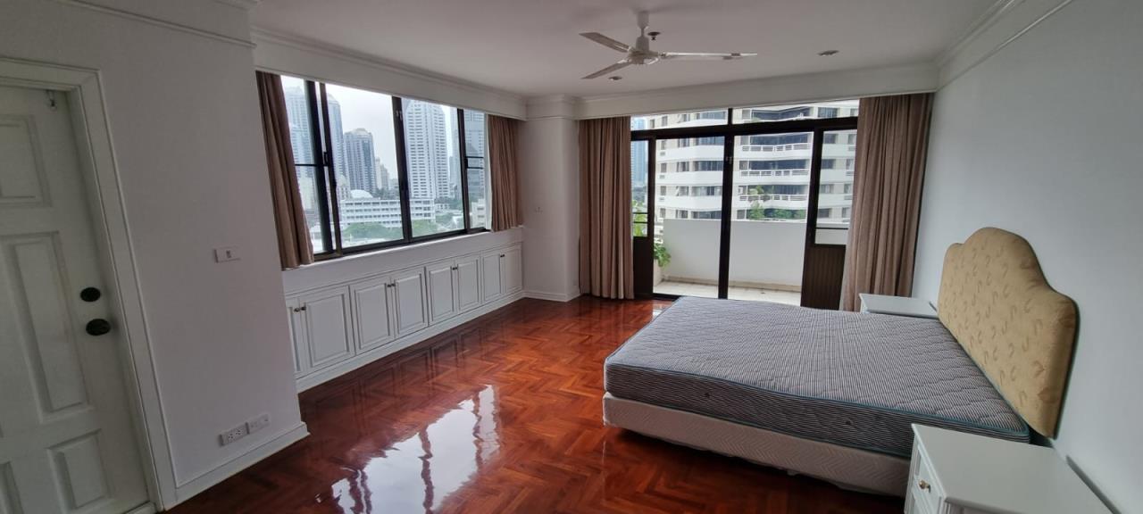 3 bedrooms 3 bathrooms ruamsuk condo for rent