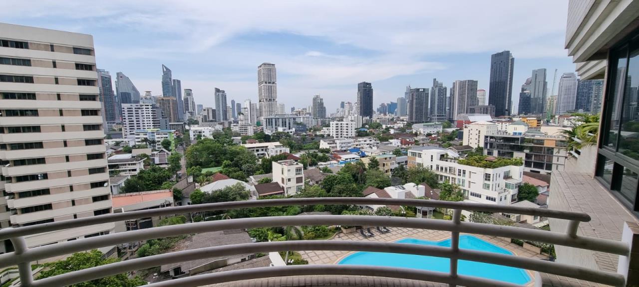 3 bedrooms 3 bathrooms ruamsuk condo for rent