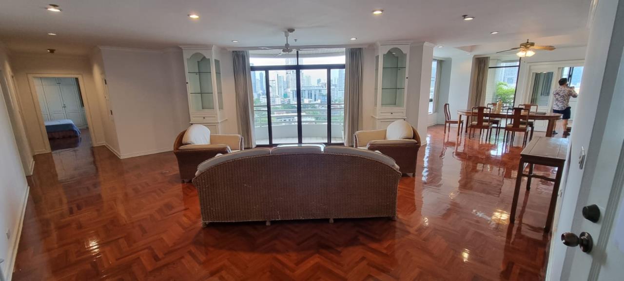 3 bedrooms 3 bathrooms ruamsuk condo for rent