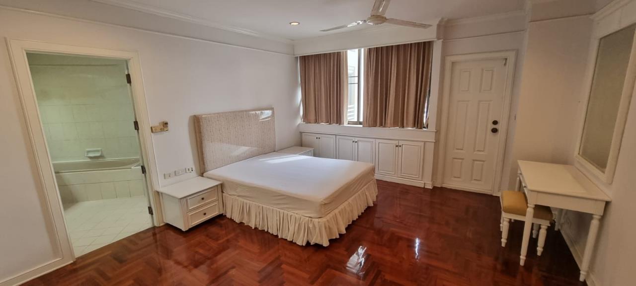 3 bedrooms 3 bathrooms ruamsuk condo for rent