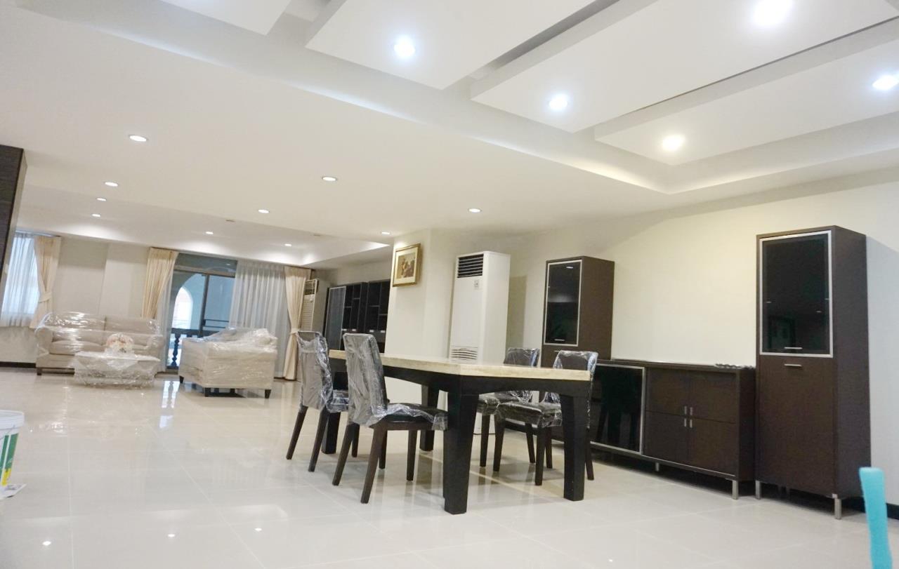 3 bedrooms 3 bathrooms Royal Castle for rent