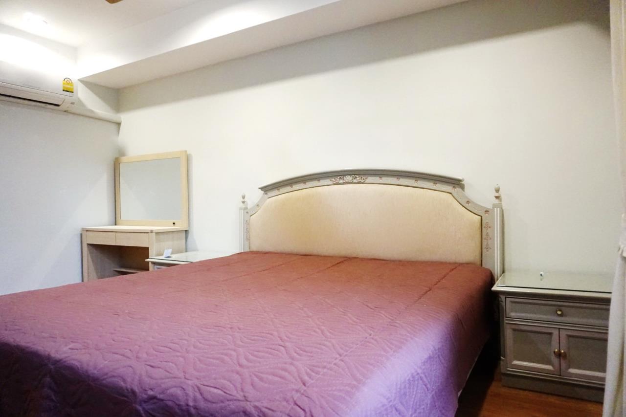 3 bedrooms 3 bathrooms Royal Castle for rent