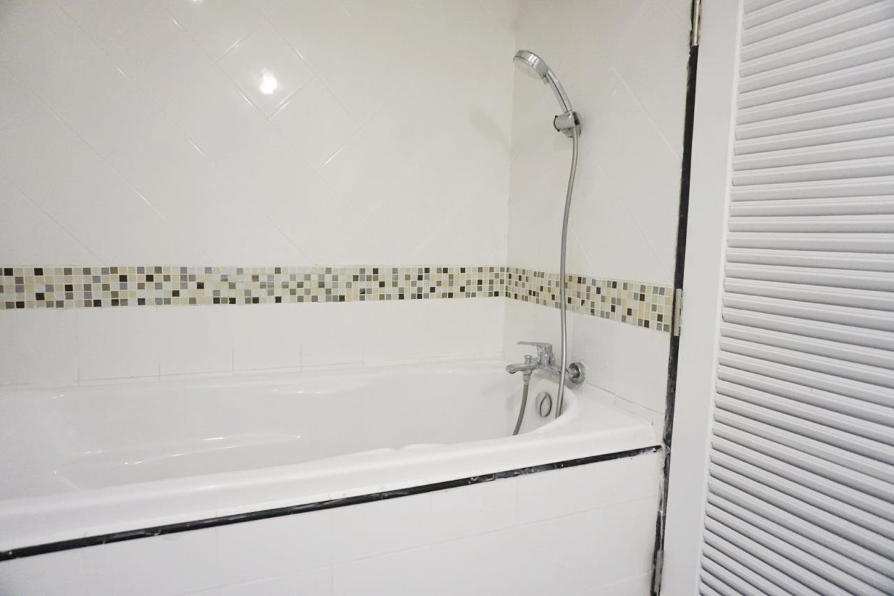 3 bedrooms 3 bathrooms Royal Castle for rent