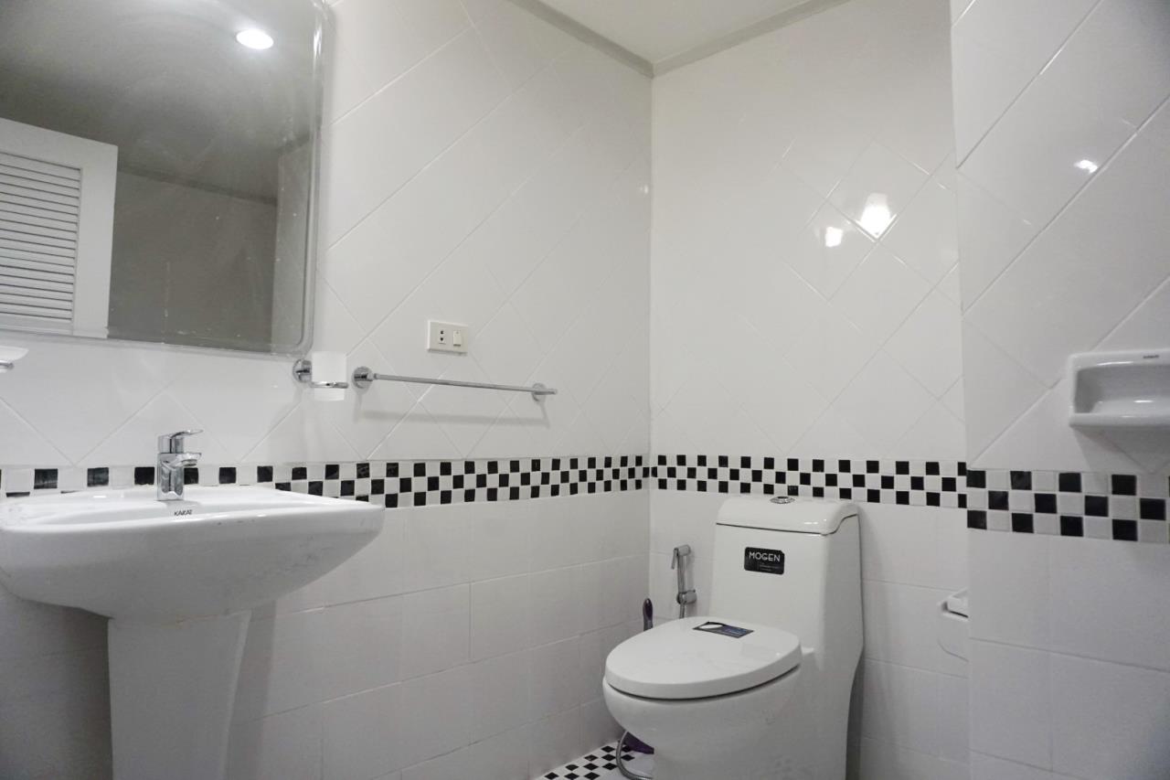 3 bedrooms 3 bathrooms Royal Castle for rent