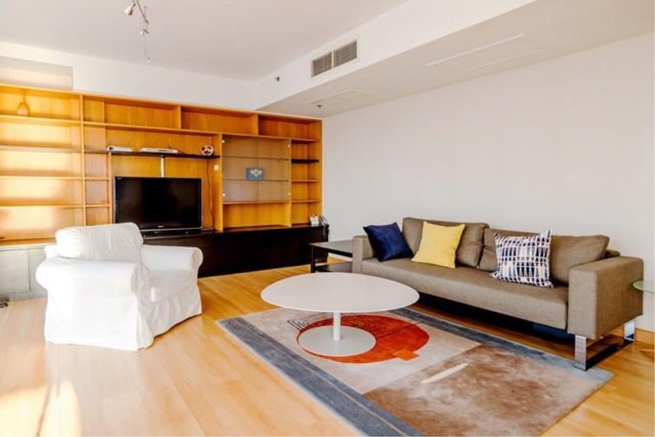 2 Bedrooms 2 Bathrooms Size 160sqm. Langsuan Ville for Rent