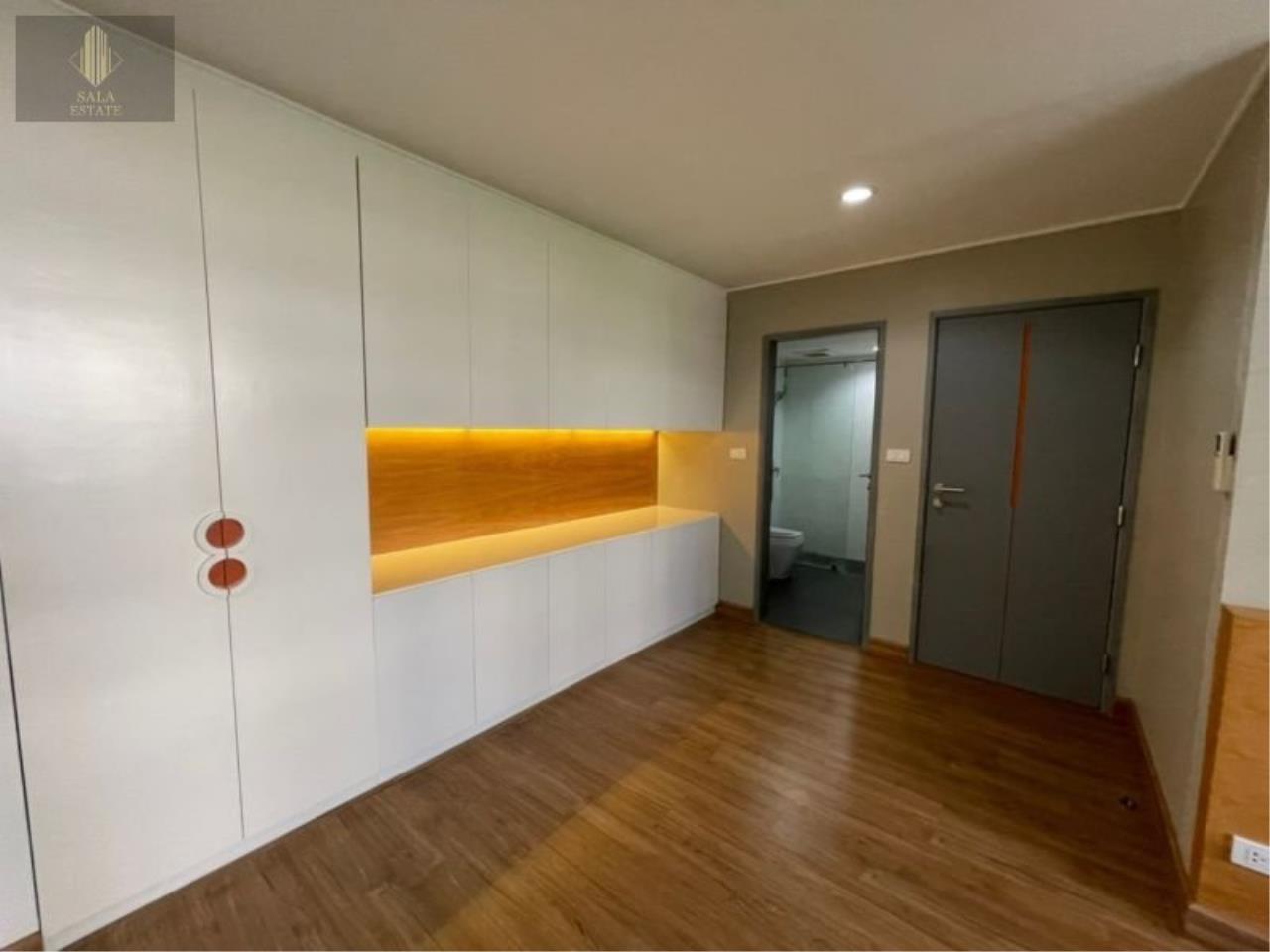 3 bedrooms 3 bathrooms baan prom pong rent sale