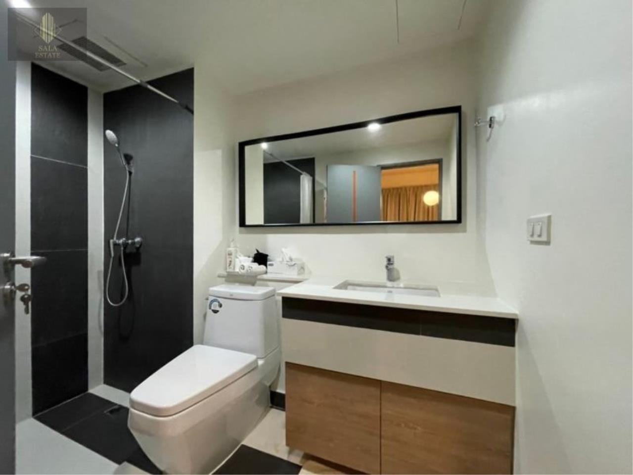 3 bedrooms 3 bathrooms baan prom pong rent sale