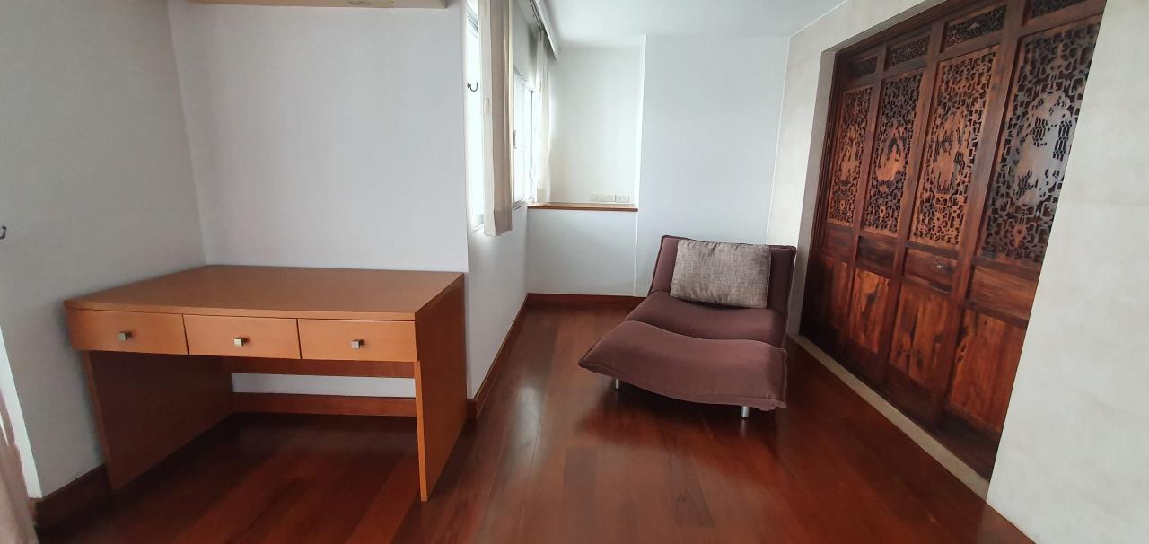 3 Bedrooms 4 Bathrooms rental regent on the park 3 sukhumvit 39