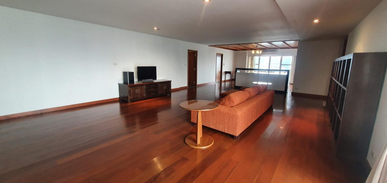 3 Bedrooms 4 Bathrooms rental regent on the park 3 sukhumvit 39
