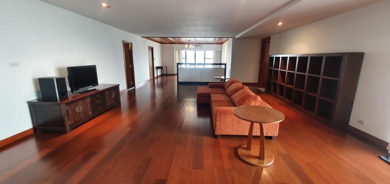 3 Bedrooms 4 Bathrooms rental regent on the park 3 sukhumvit 39