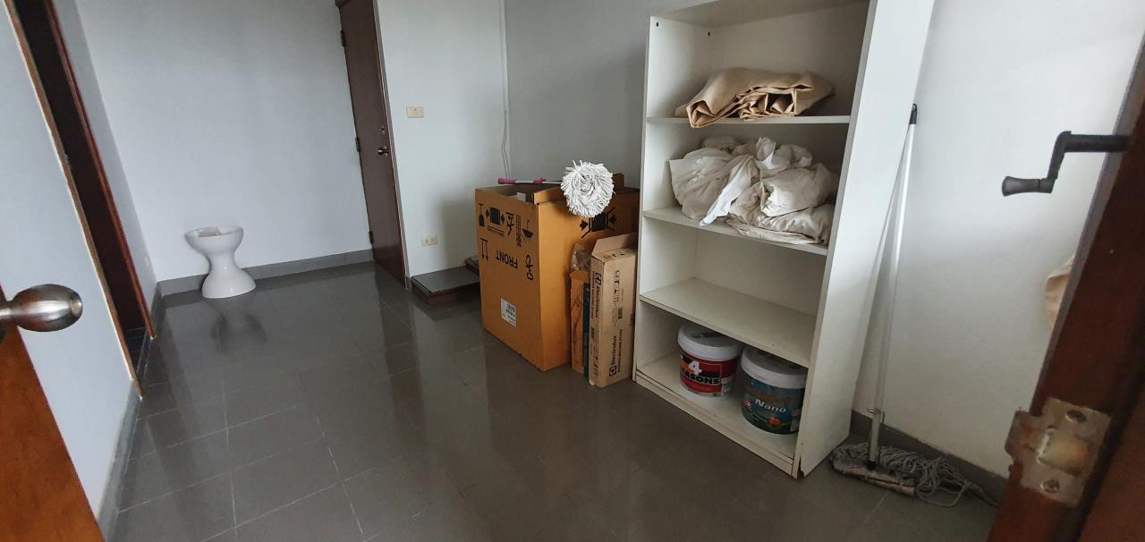 3 Bedrooms 4 Bathrooms rental regent on the park 3 sukhumvit 39