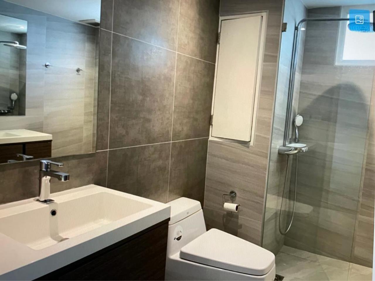 3 bedrooms 3 bathrooms regent on the park for rent for sale