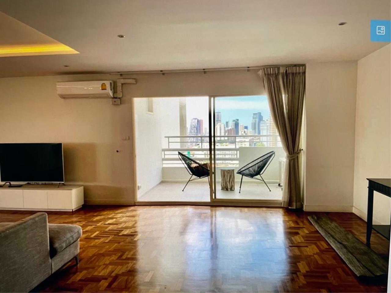 3 bedrooms 3 bathrooms regent on the park for rent for sale