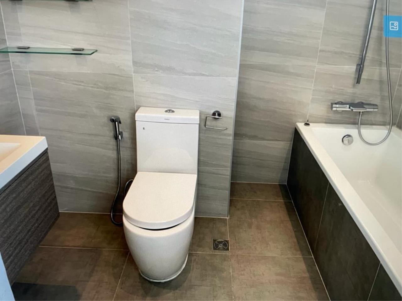 3 bedrooms 3 bathrooms regent on the park for rent for sale