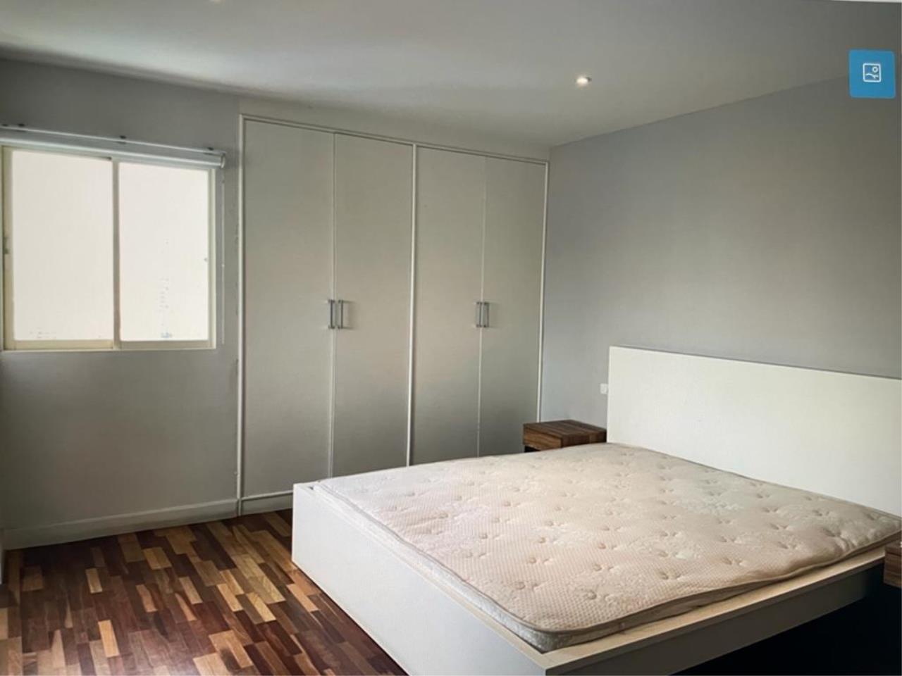 3 bedrooms 3 bathrooms regent on the park for rent for sale