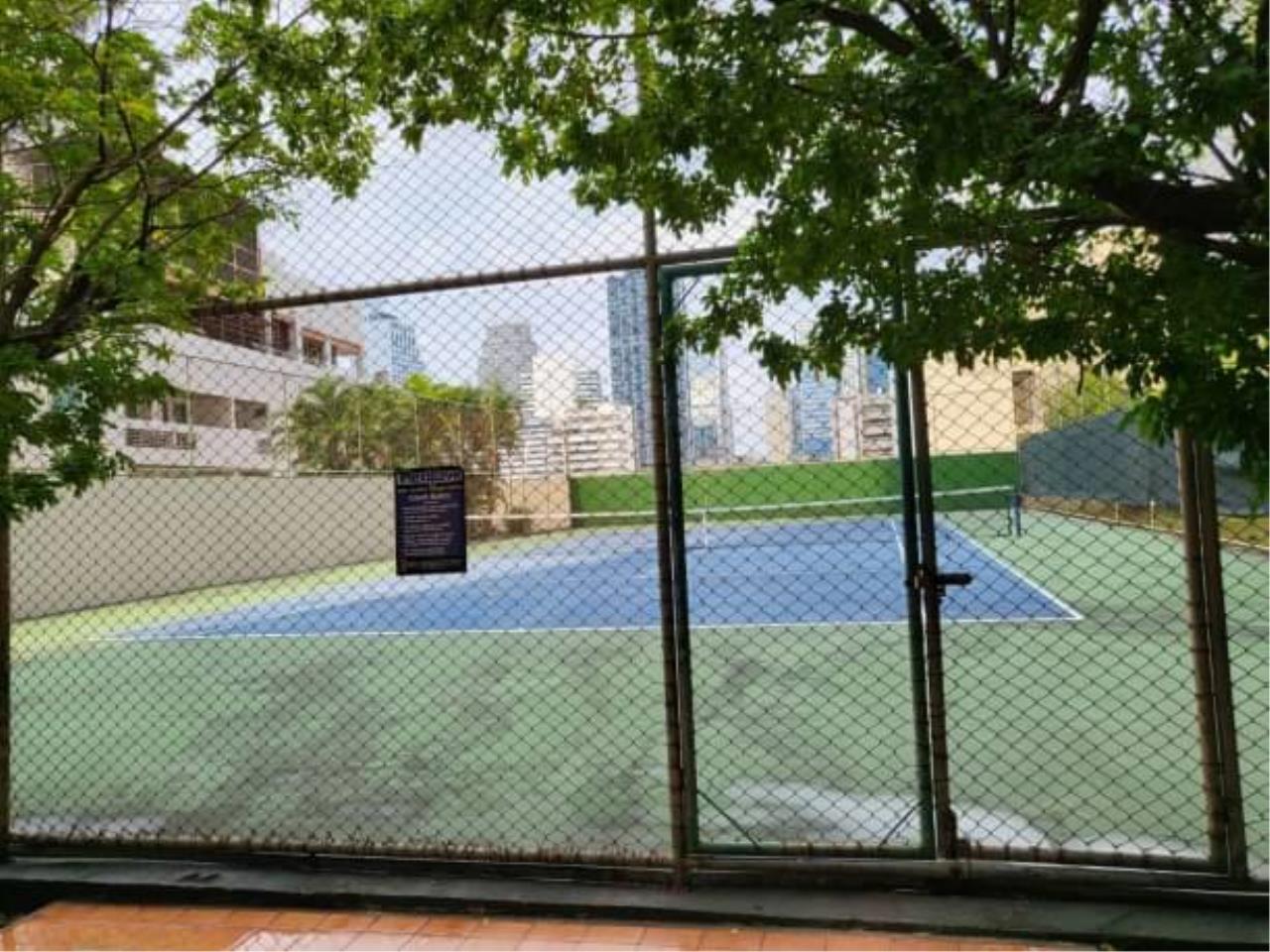 3 bedrooms 3 bathrooms the rise sukhumvit 39 for rent