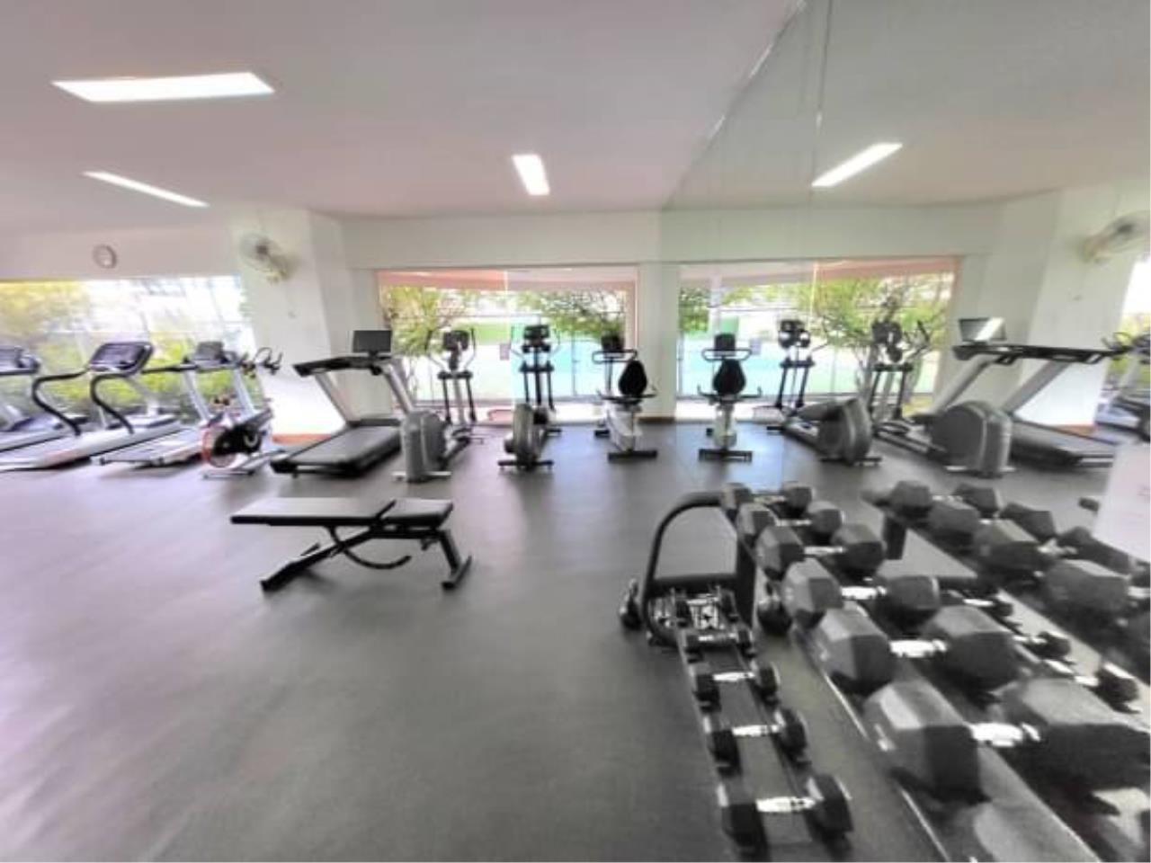 3 bedrooms 3 bathrooms the rise sukhumvit 39 for rent