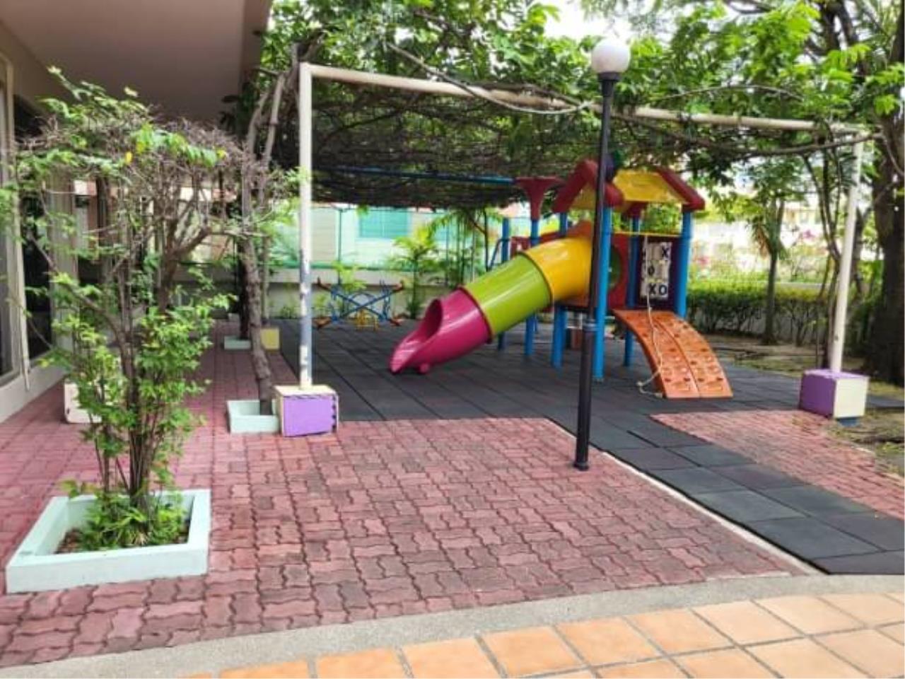 3 bedrooms 3 bathrooms the rise sukhumvit 39 for rent