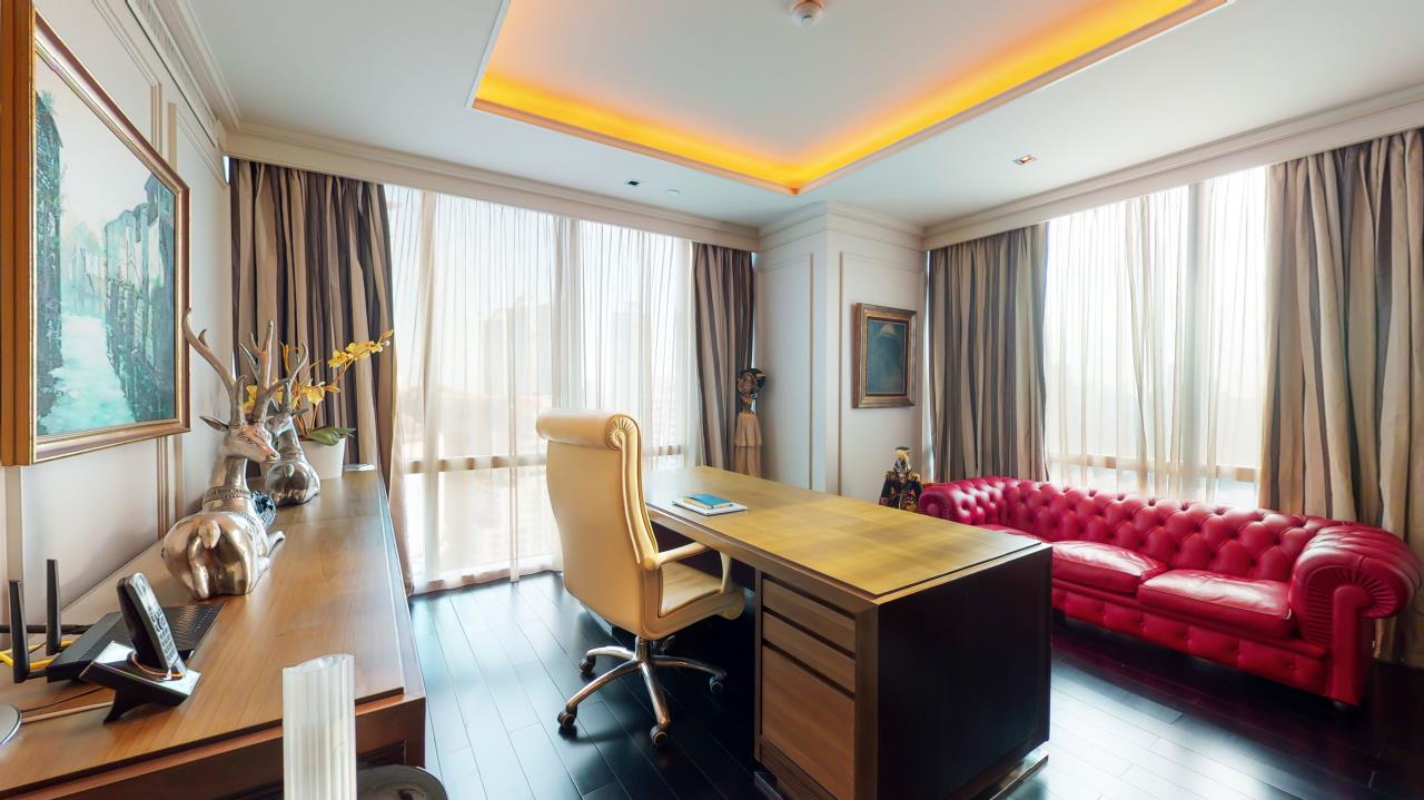 3 bedrooms 4bBathrooms le raffine jambunuda sukhumvit 31 for sale