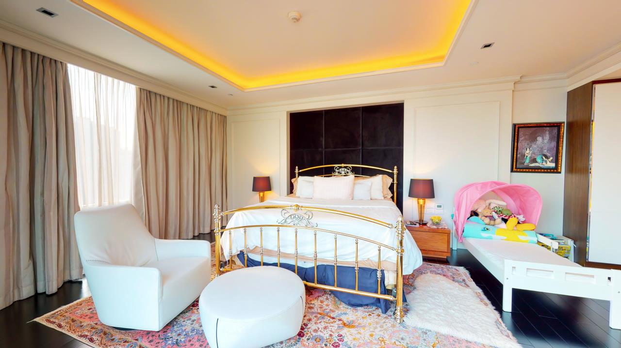 3 bedrooms 4bBathrooms le raffine jambunuda sukhumvit 31 for sale