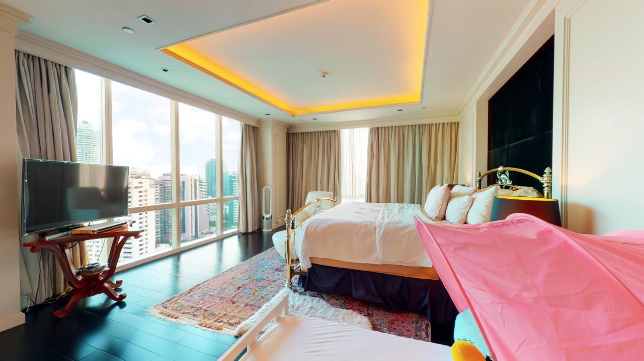 3 bedrooms 4bBathrooms le raffine jambunuda sukhumvit 31 for sale