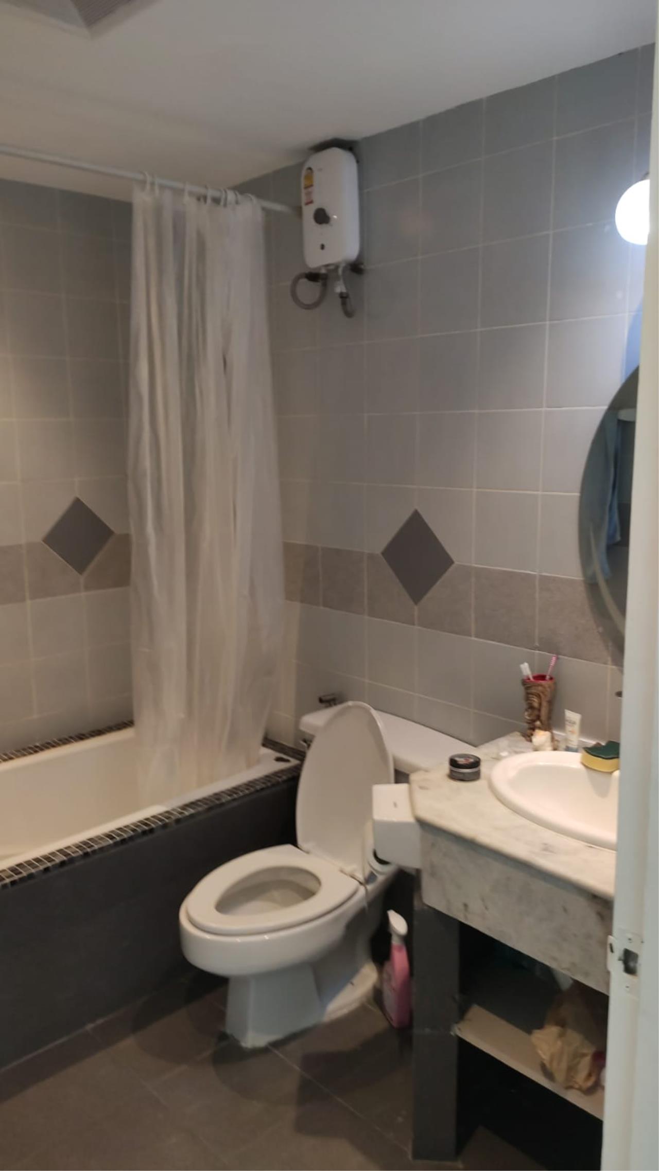1 bedroom 1 bathroom monterey place for rent
