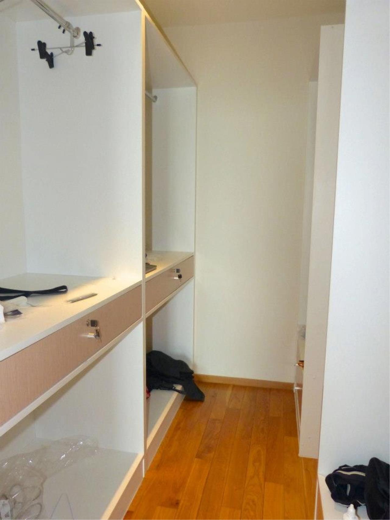 2 bedrooms 2 bathrooms emporio place for rent sale