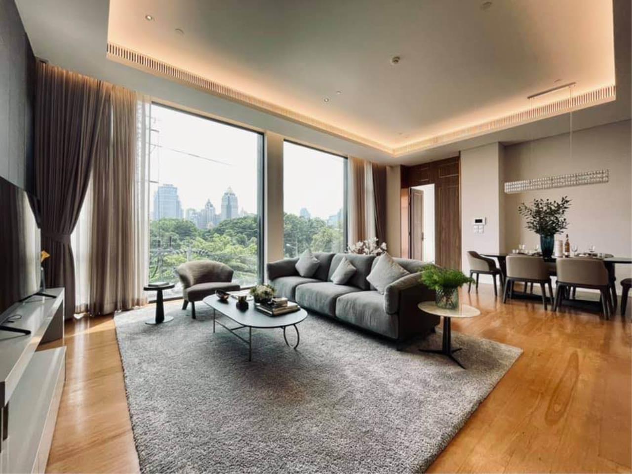 3 bedrooms 4 bathrooms sindhorn lumpini for sale