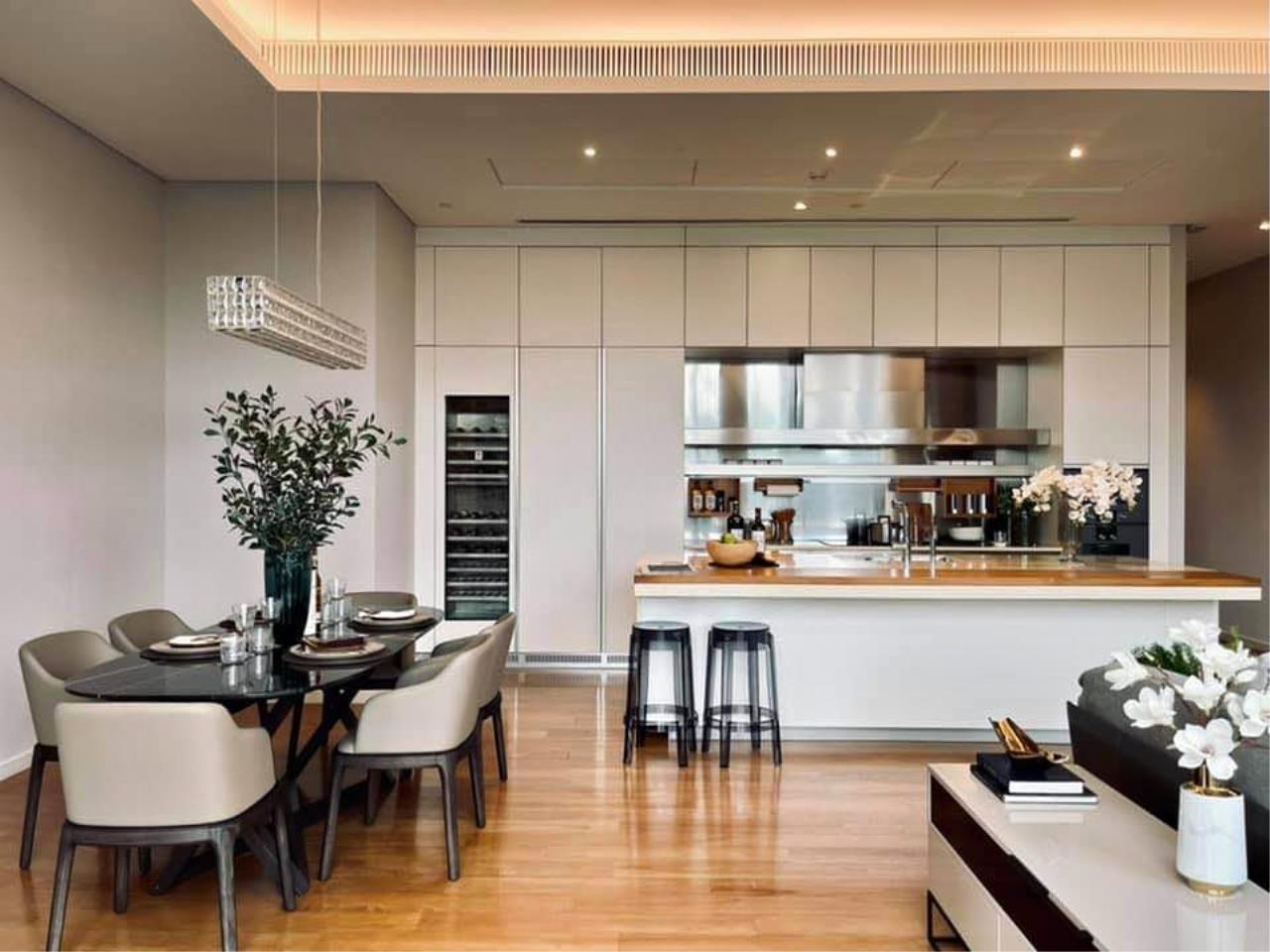 3 bedrooms 4 bathrooms sindhorn lumpini for sale