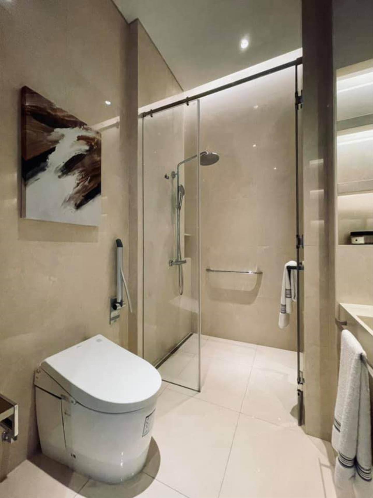 3 bedrooms 4 bathrooms sindhorn lumpini for sale