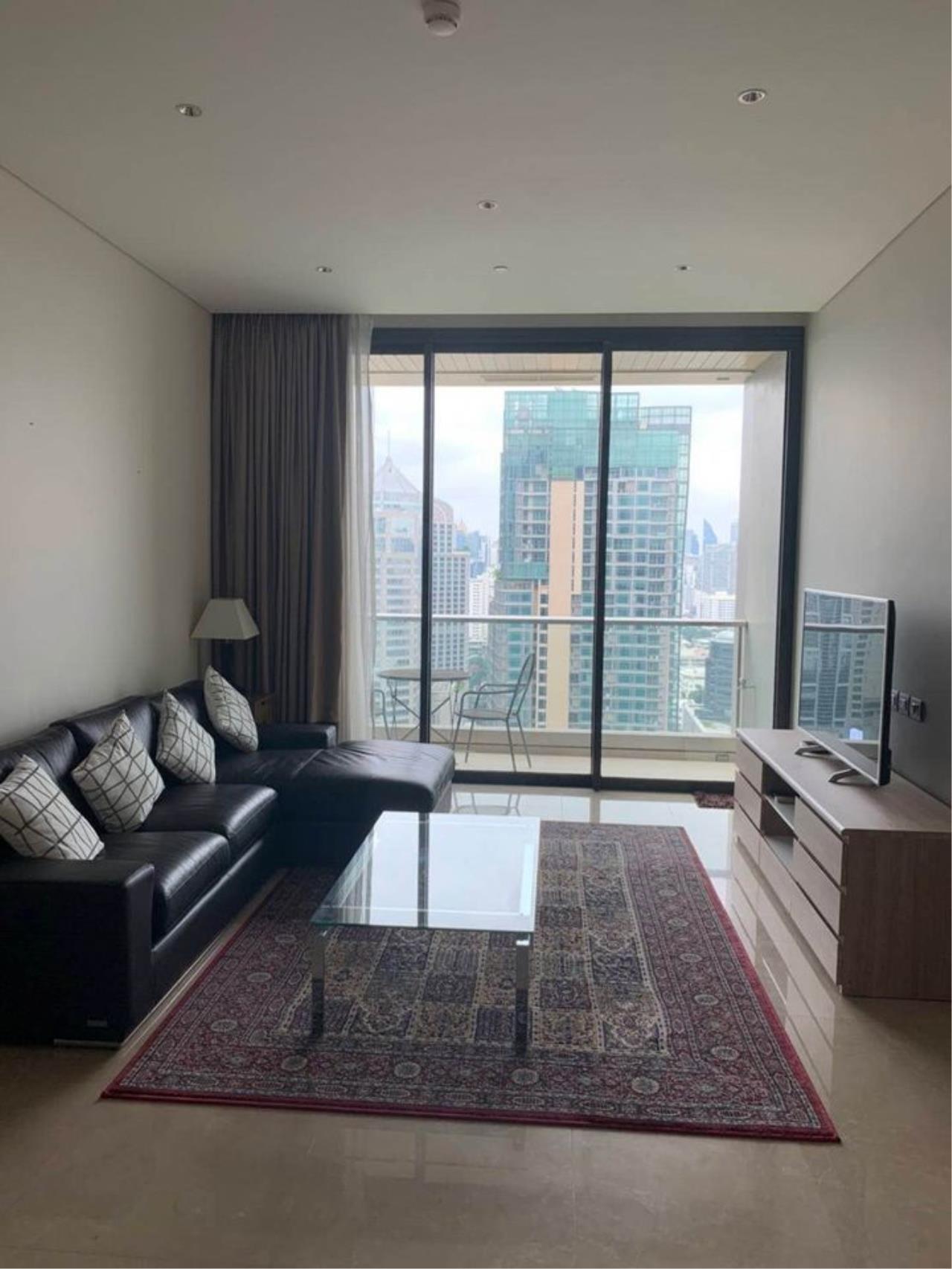 2 bedrooms 2 bathrooms sindhorn residence for rent