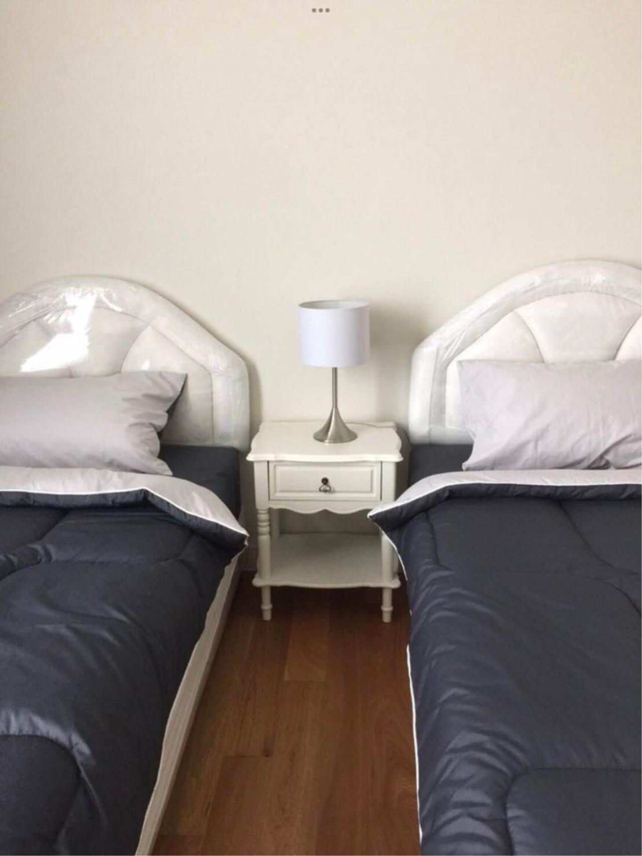 2 bedrooms 2 bathrooms sindhorn residence for rent