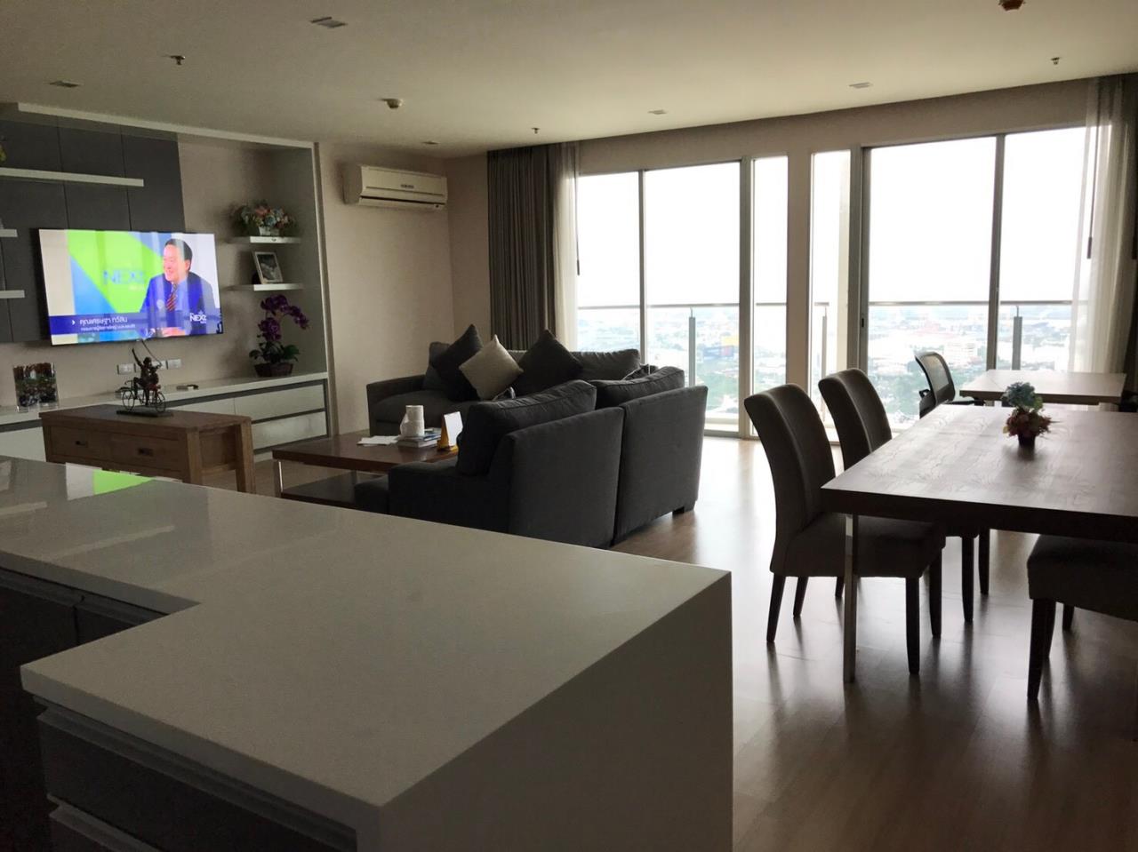 3 bedrooms 3 bathrooms skywalk residences for sale