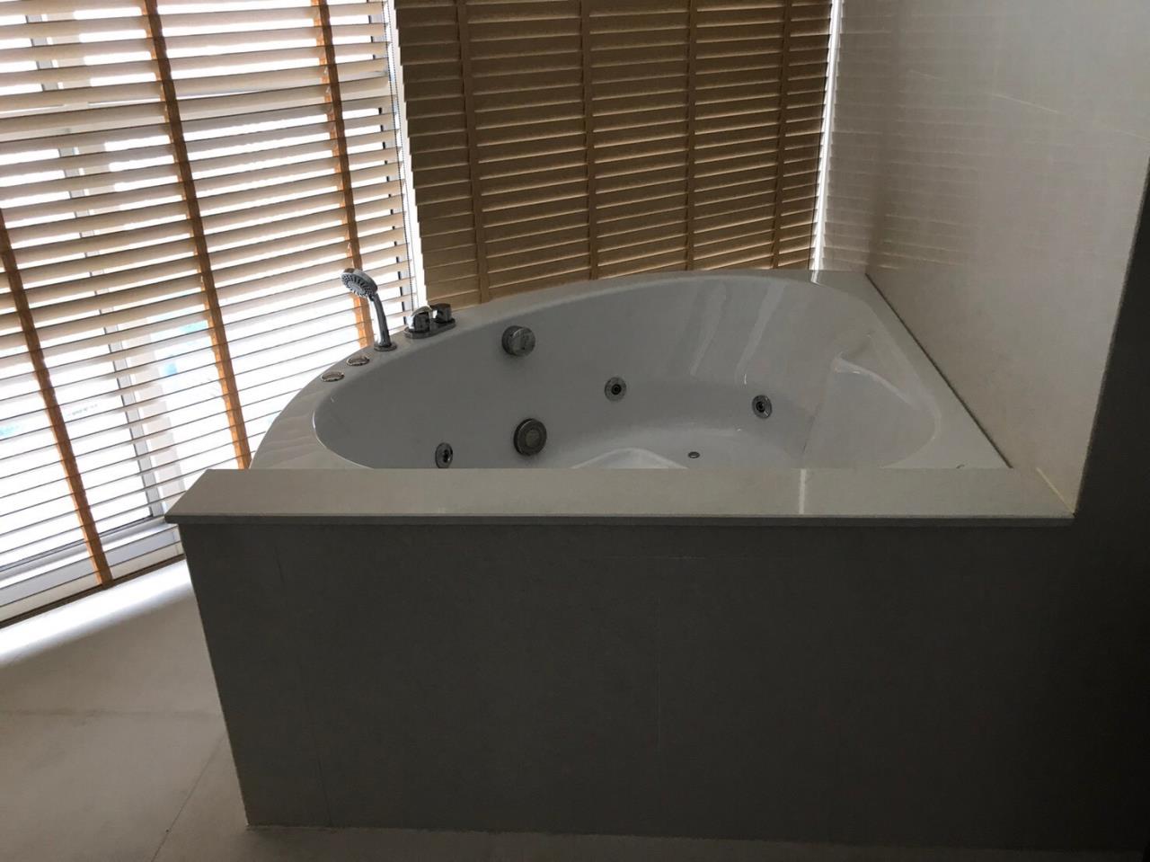 3 bedrooms 3 bathrooms skywalk residences for sale