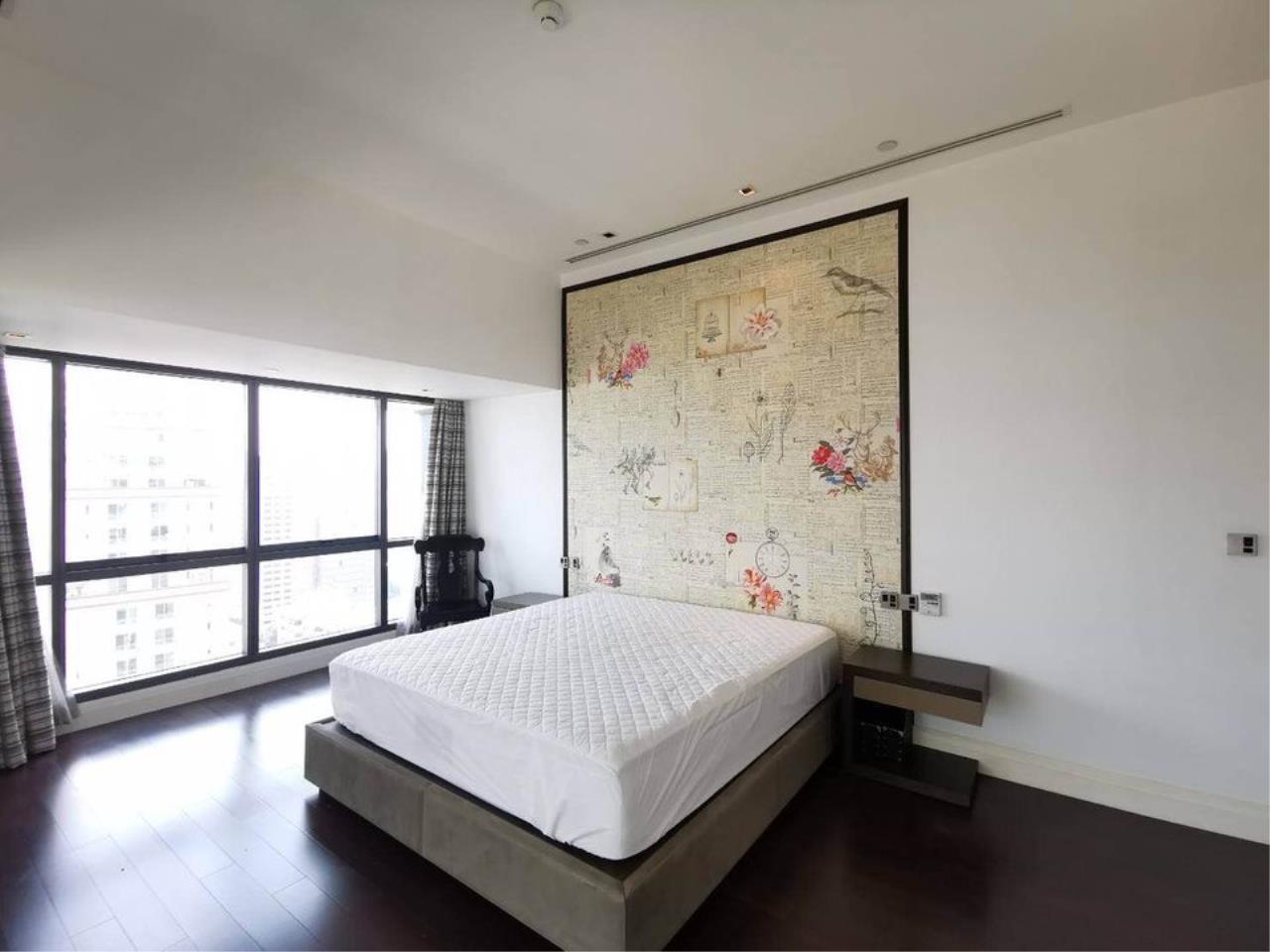 3 bedrooms 4 bathrooms size 365sqm. le raffine 39 for rent for sale