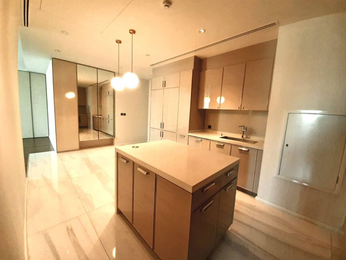 3 Bedrooms, 3 Bathrooms KRAAM Sukhumvit 26 For Rent 95000THB and For Sale 33M THB