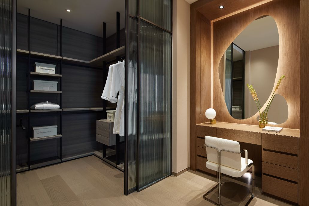 3 Bedrooms, 3 Bathrooms 436 sq.m. (Only 1 unit left on the 31st floor with Fully-Furnished For Sale 436 MB