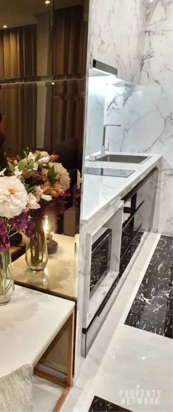 2 Bedrooms 1 Bathrooms Size 70sqm. Noble Ploenchit for Rent