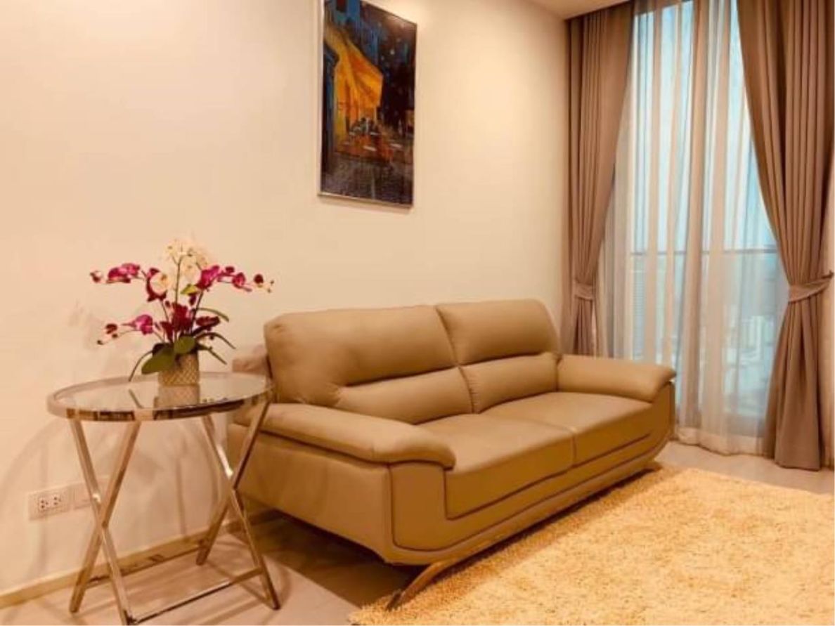 2 Bedrooms 2 Bathrooms Size 100sqm. Noble Ploenchit for Rent