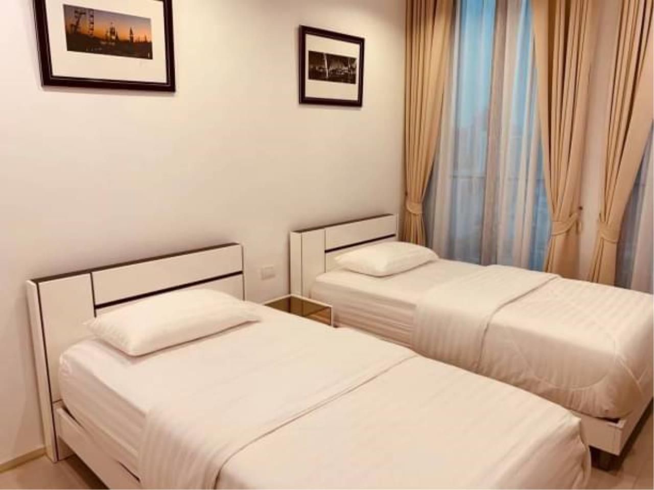 2 Bedrooms 2 Bathrooms Size 100sqm. Noble Ploenchit for Rent