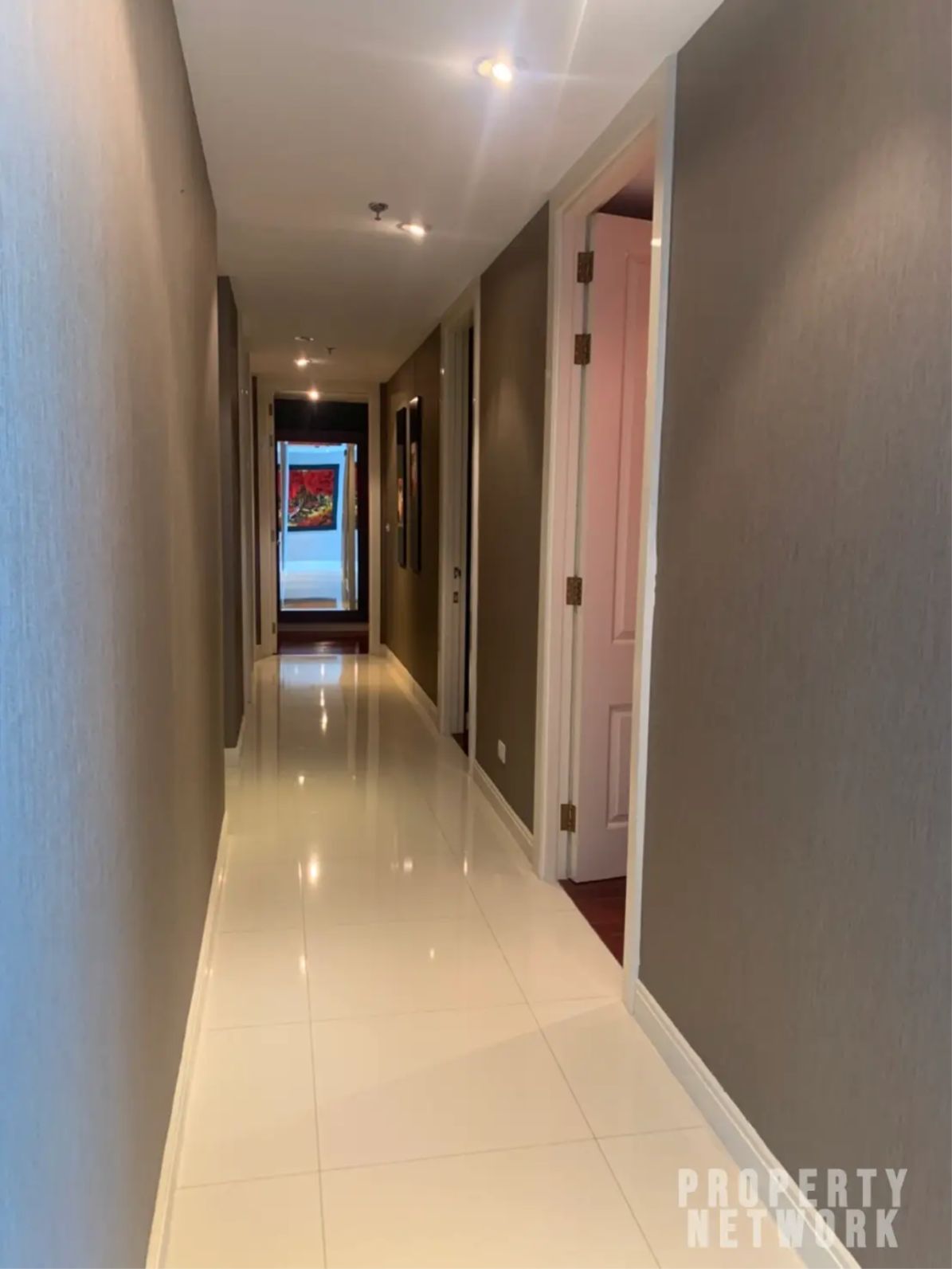 3 Bedrooms 3 Bathrooms Size 215sqm. Athenee Residence for Rent